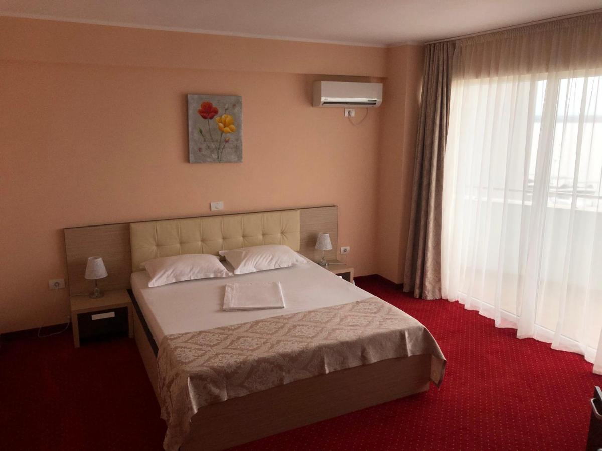 Hotel Romantic Mamaia Exterior foto