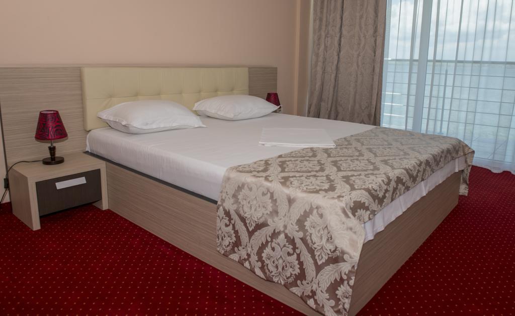 Hotel Romantic Mamaia Exterior foto