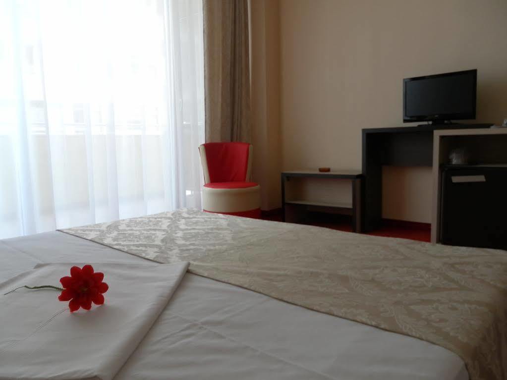 Hotel Romantic Mamaia Exterior foto